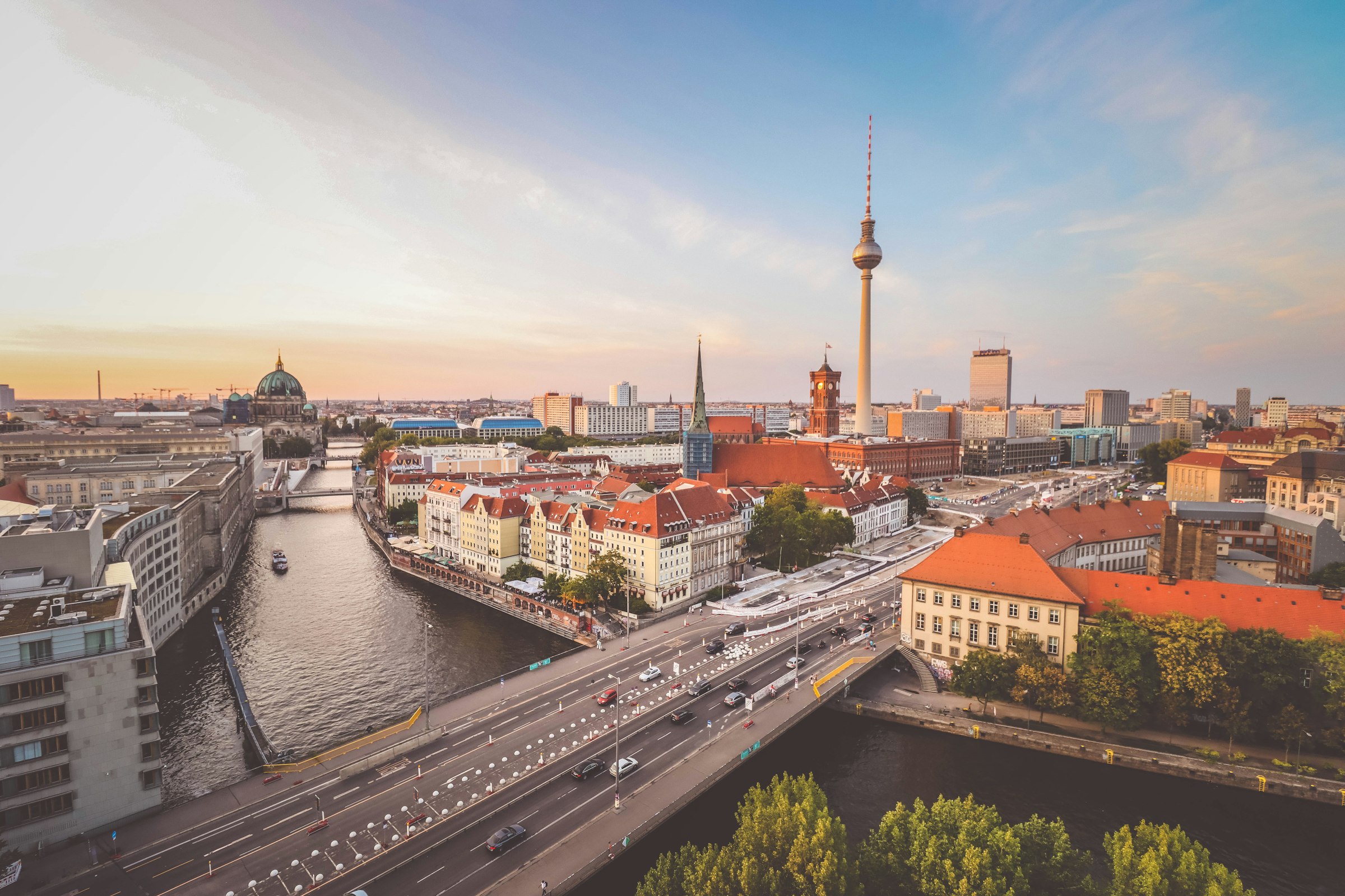 The Spree and the Fernsehturm. The course crosses the river four times and never climbs more than 9 m in a kilometre. Photograph: Florian Wehde, Unsplash.