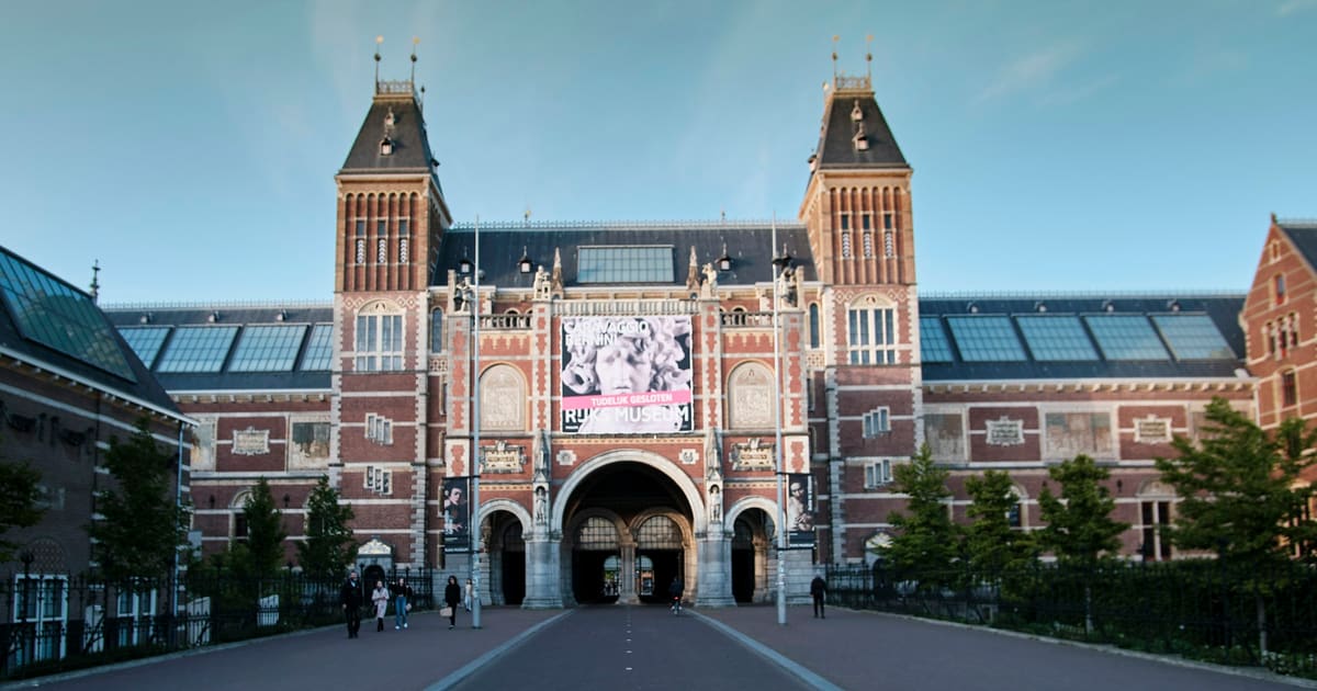 Amsterdam Marathon 2026: course map, elevation, entry & weather