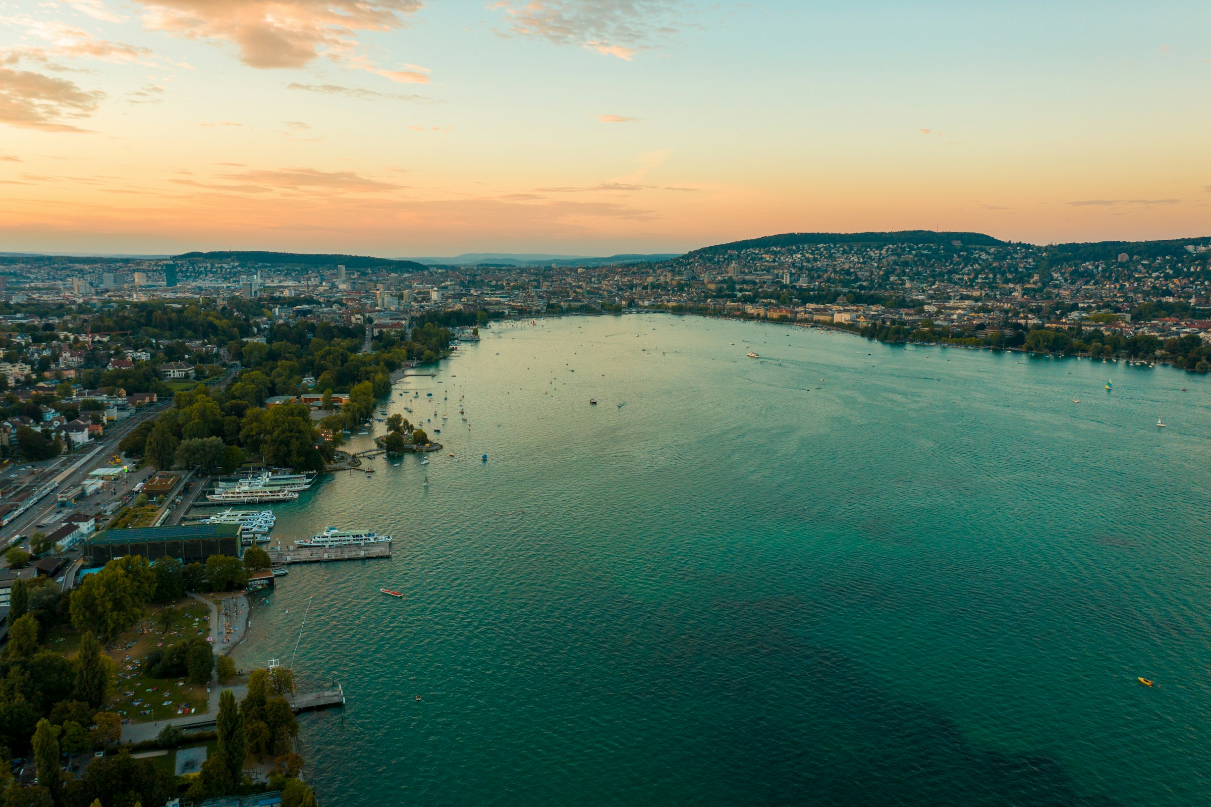 Lake Zurich from above, running south from the city. The turn at Meilen, the course's high point, is at about 22.4 km. Photograph: Henrique Ferreira, Unsplash.